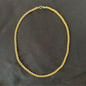 Gold Chain Necklace (not sure if it’s solid gold)
